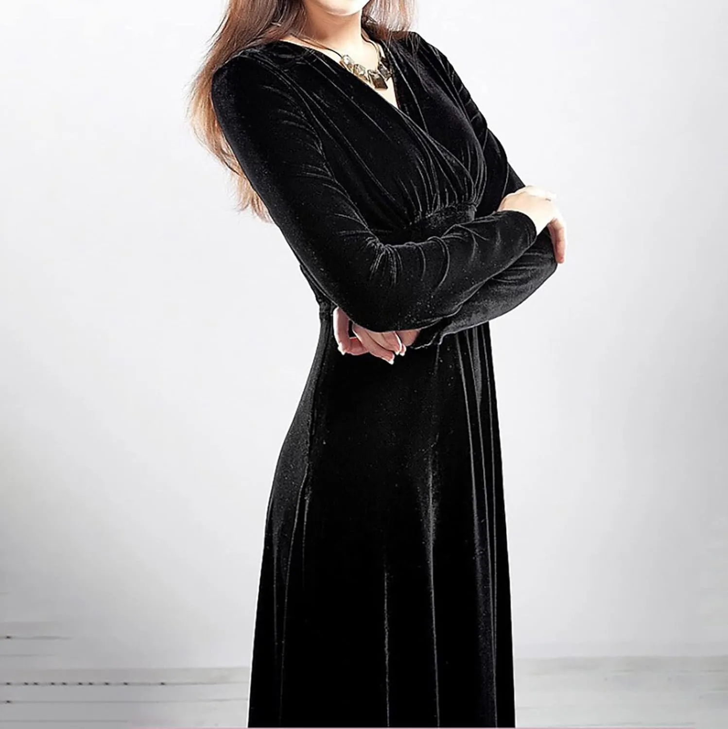 ADHOWBEW Velvet Dress for Women Elegant Long Sleeve Maxi Dress Flowy V Neck Formal Long Prom Dress